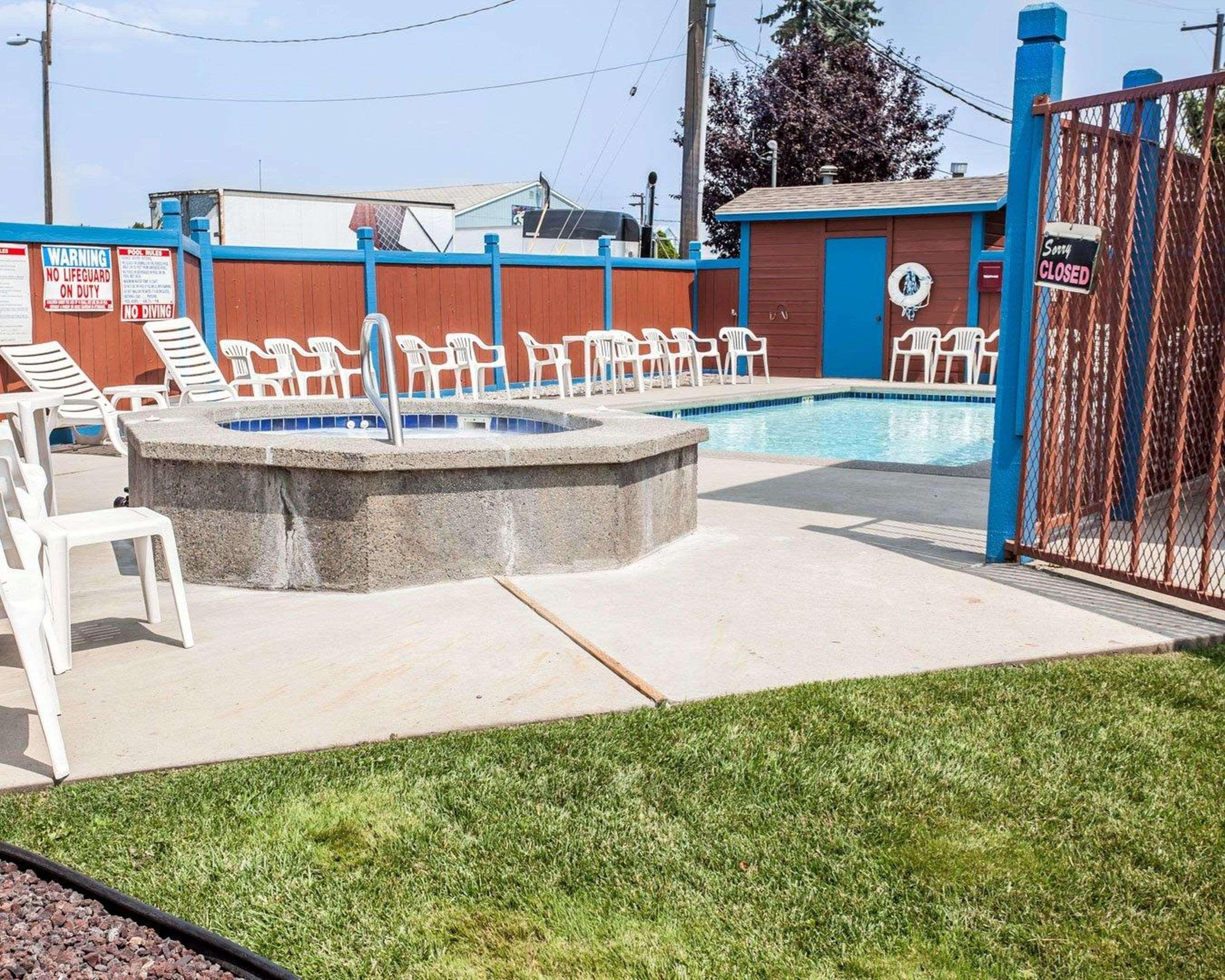 Rodeway Inn & Suites Spokane Valley Exterior foto